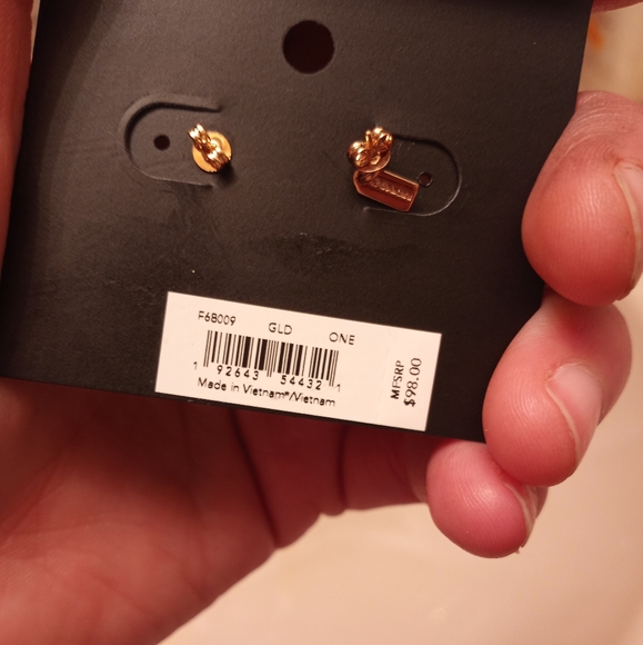 NWT COACH ROSE GOLD OPEN CIRCLE HALO STUD EARRINGS - Picture 2 of 2